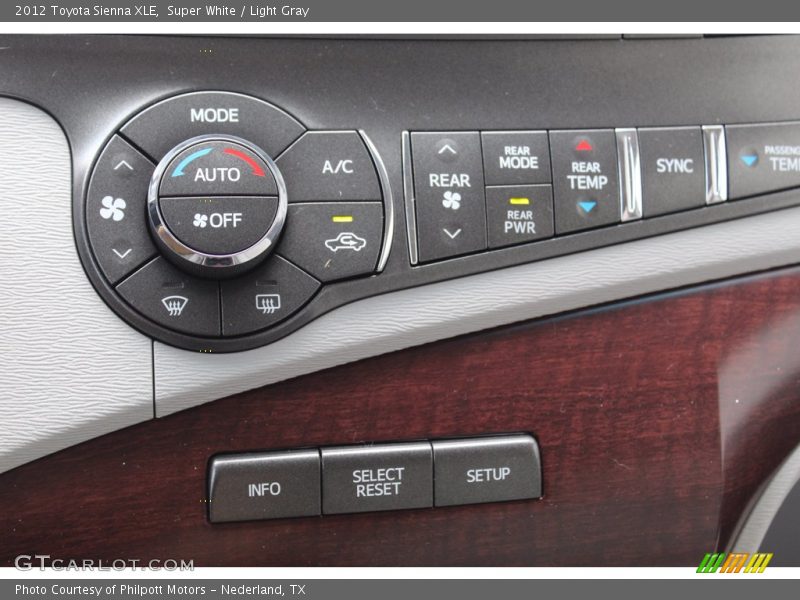 Super White / Light Gray 2012 Toyota Sienna XLE