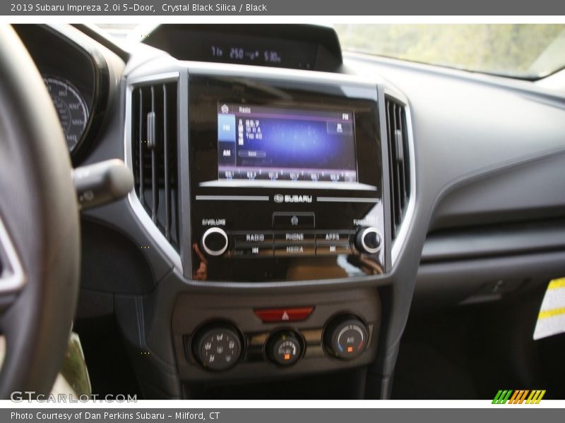 Crystal Black Silica / Black 2019 Subaru Impreza 2.0i 5-Door