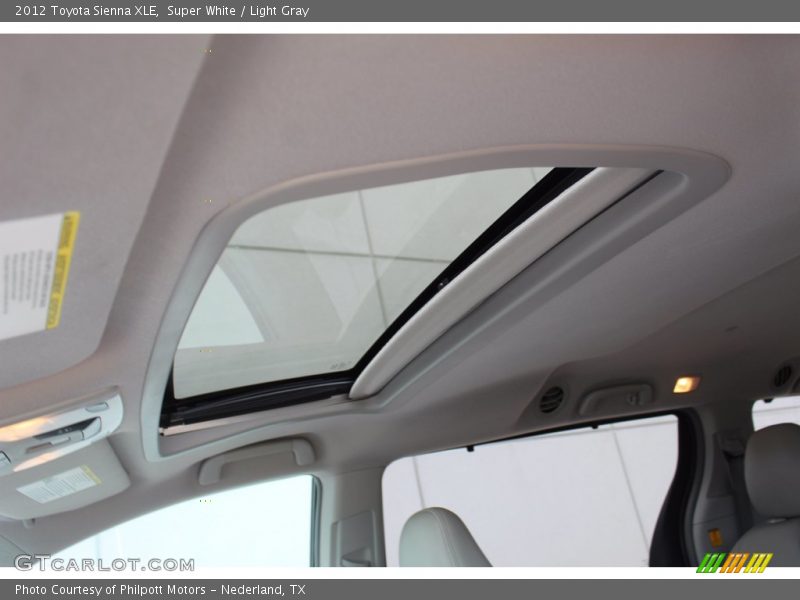 Super White / Light Gray 2012 Toyota Sienna XLE