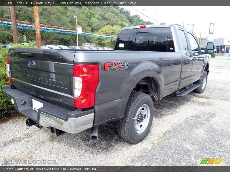 Magnetic / Medium Earth Gray 2020 Ford F350 Super Duty XL Crew Cab 4x4
