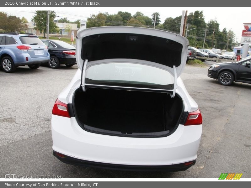 Summit White / Jet Black 2016 Chevrolet Malibu LT