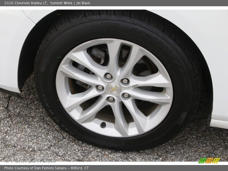 Summit White / Jet Black 2016 Chevrolet Malibu LT