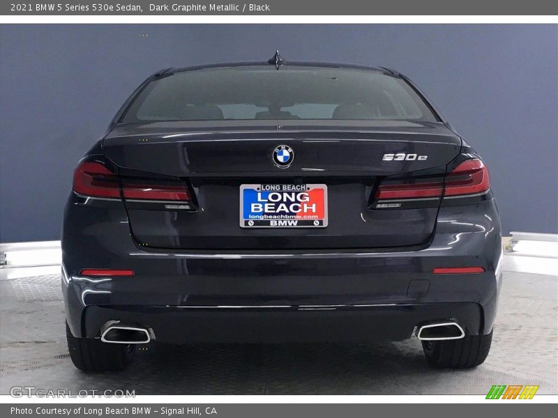 Dark Graphite Metallic / Black 2021 BMW 5 Series 530e Sedan