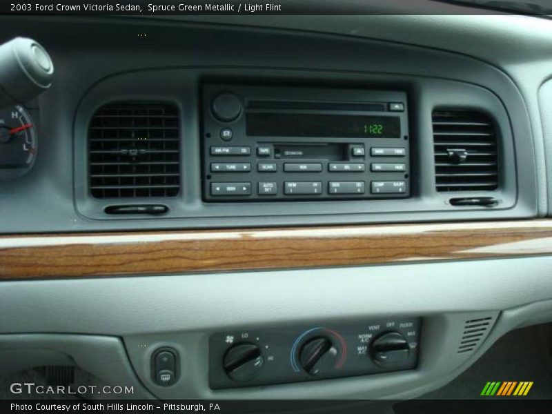 Spruce Green Metallic / Light Flint 2003 Ford Crown Victoria Sedan