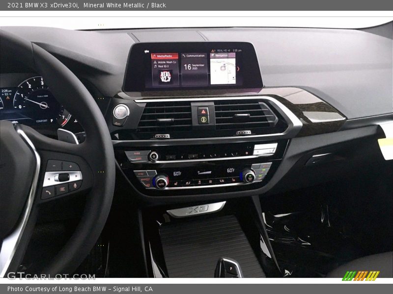 Mineral White Metallic / Black 2021 BMW X3 xDrive30i