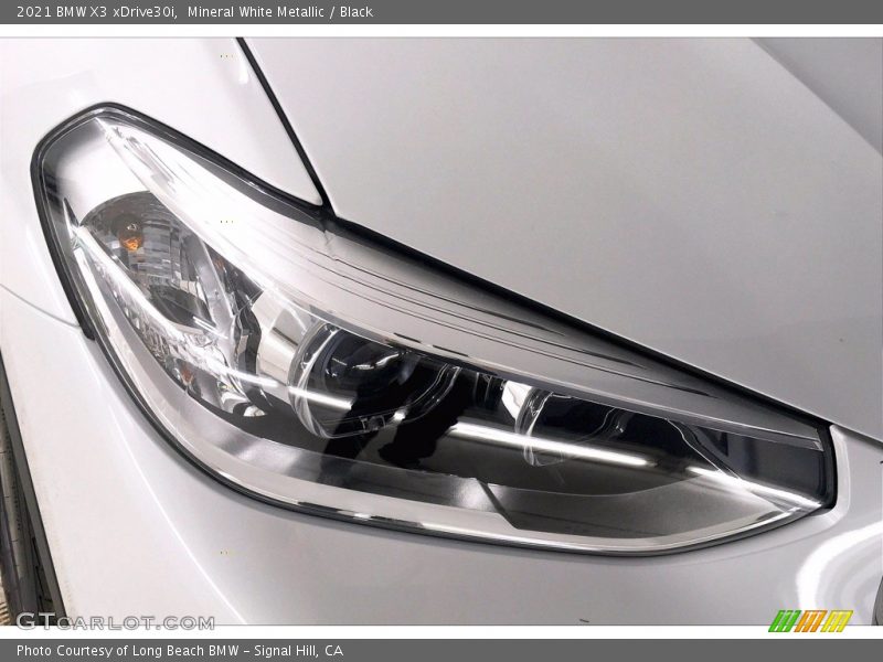 Mineral White Metallic / Black 2021 BMW X3 xDrive30i
