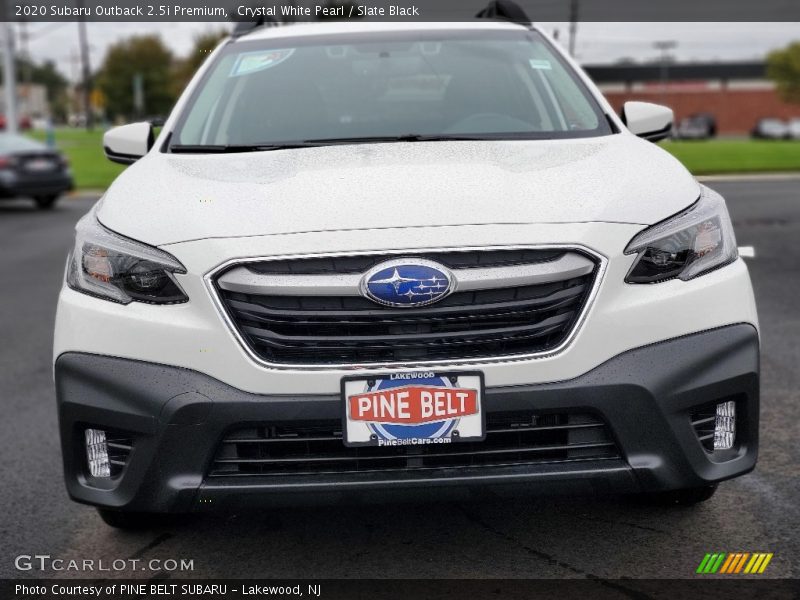 Crystal White Pearl / Slate Black 2020 Subaru Outback 2.5i Premium