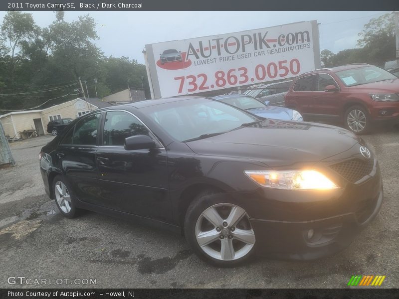 Black / Dark Charcoal 2011 Toyota Camry SE