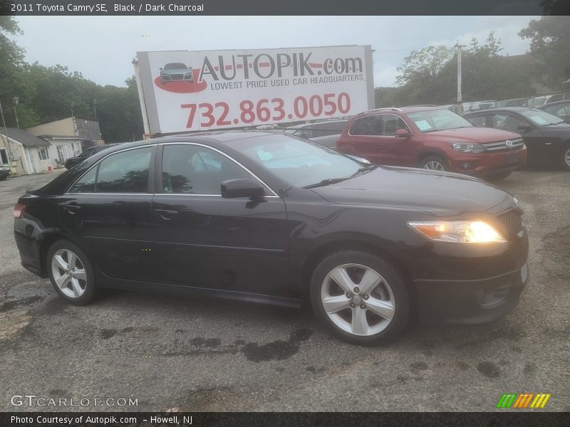 Black / Dark Charcoal 2011 Toyota Camry SE