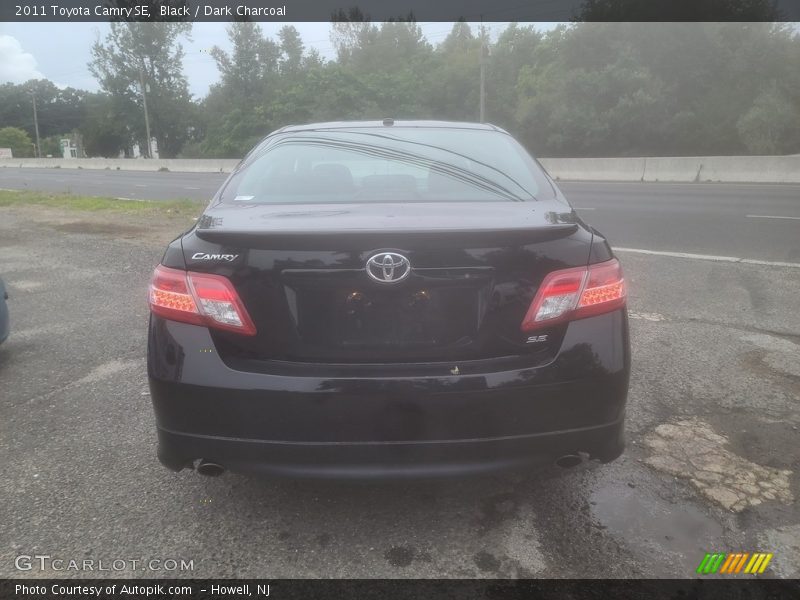 Black / Dark Charcoal 2011 Toyota Camry SE