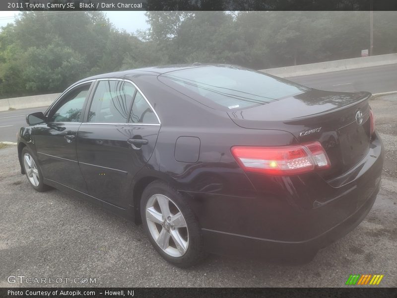 Black / Dark Charcoal 2011 Toyota Camry SE