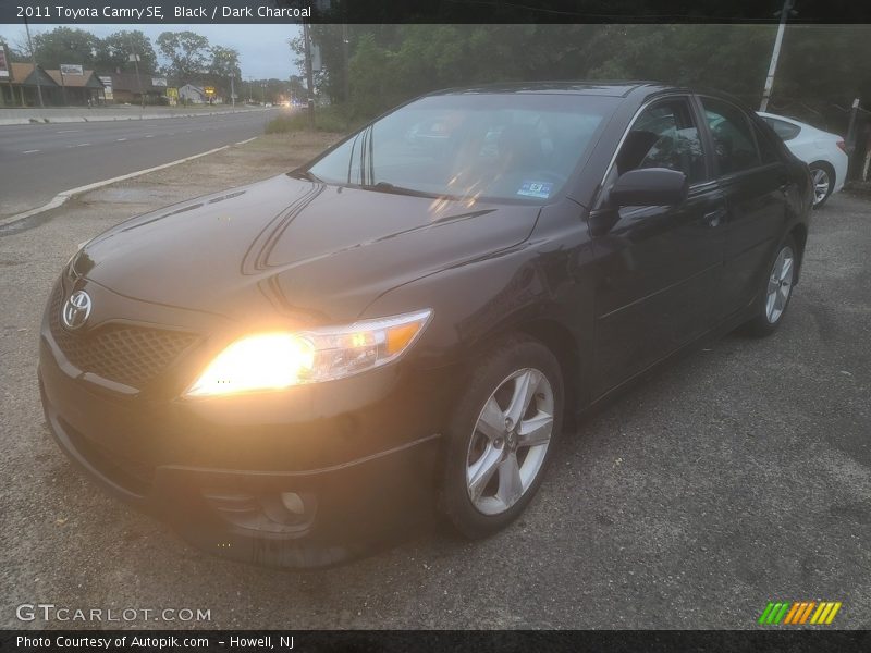 Black / Dark Charcoal 2011 Toyota Camry SE