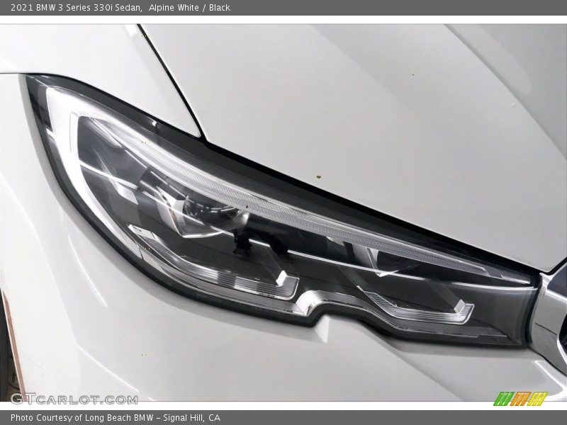 Alpine White / Black 2021 BMW 3 Series 330i Sedan