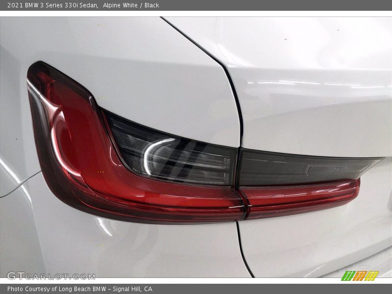 Alpine White / Black 2021 BMW 3 Series 330i Sedan