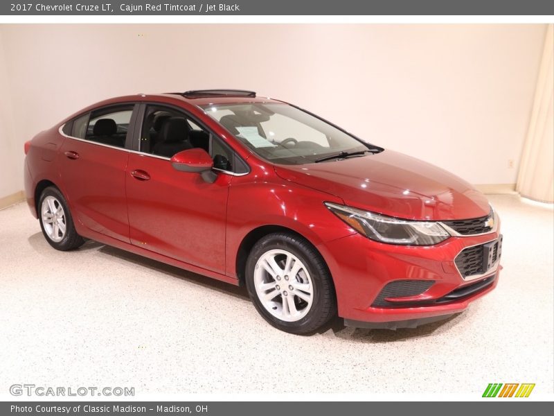 Cajun Red Tintcoat / Jet Black 2017 Chevrolet Cruze LT