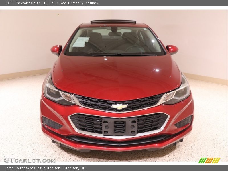 Cajun Red Tintcoat / Jet Black 2017 Chevrolet Cruze LT