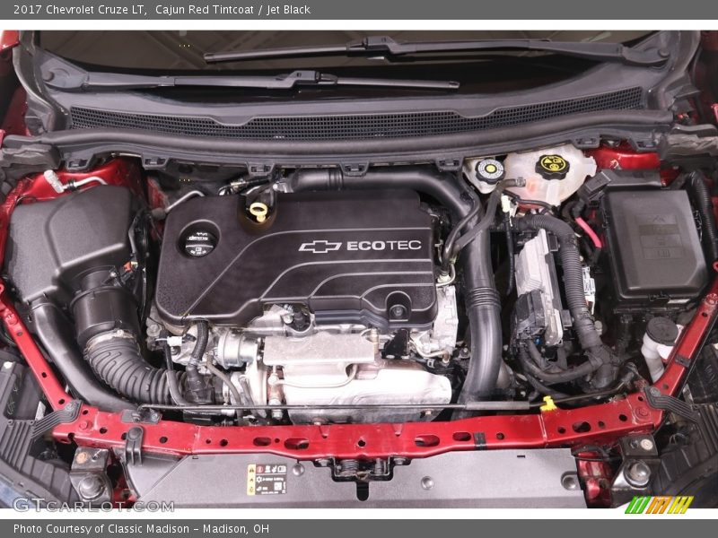Cajun Red Tintcoat / Jet Black 2017 Chevrolet Cruze LT