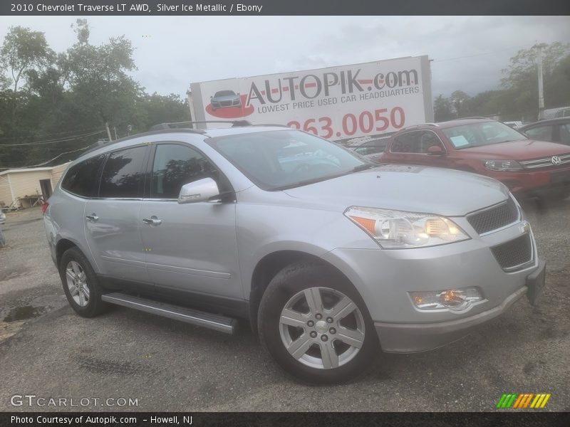 Silver Ice Metallic / Ebony 2010 Chevrolet Traverse LT AWD