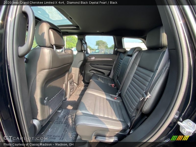 Diamond Black Crystal Pearl / Black 2020 Jeep Grand Cherokee Limited X 4x4