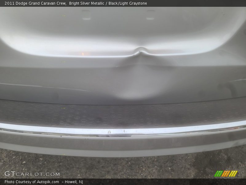 Bright Silver Metallic / Black/Light Graystone 2011 Dodge Grand Caravan Crew