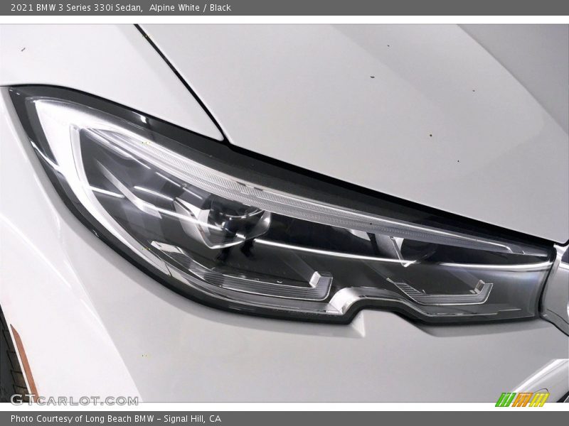 Alpine White / Black 2021 BMW 3 Series 330i Sedan
