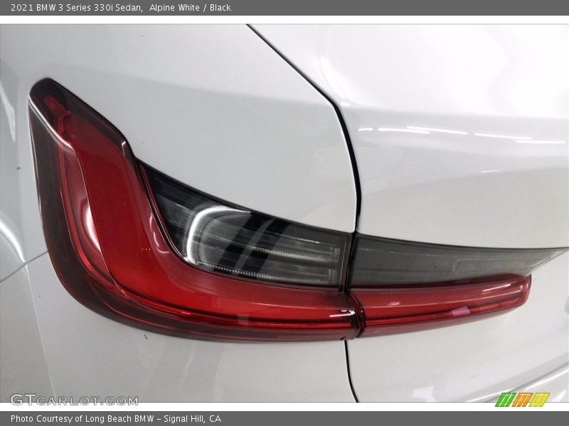 Alpine White / Black 2021 BMW 3 Series 330i Sedan