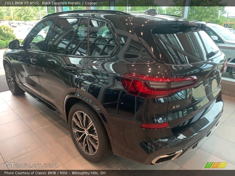 Black Sapphire Metallic / Cognac 2021 BMW X5 M50i