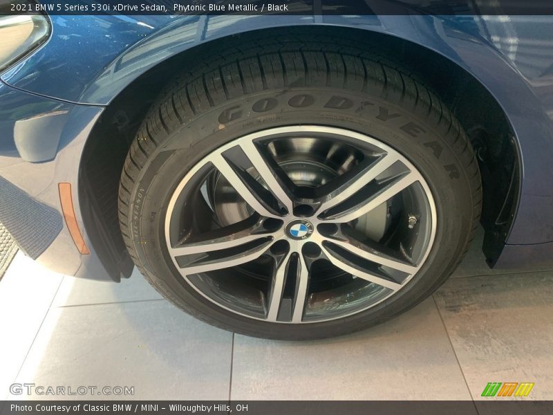  2021 5 Series 530i xDrive Sedan Wheel