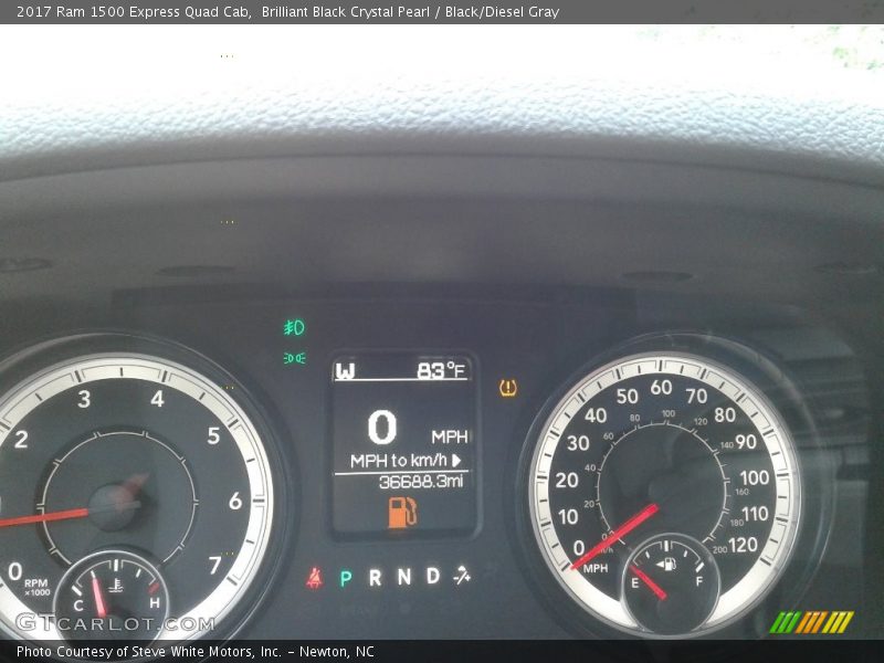 Brilliant Black Crystal Pearl / Black/Diesel Gray 2017 Ram 1500 Express Quad Cab