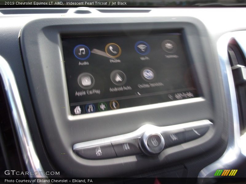 Iridescent Pearl Tricoat / Jet Black 2019 Chevrolet Equinox LT AWD