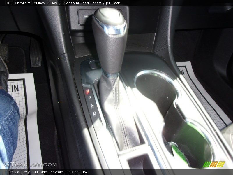 Iridescent Pearl Tricoat / Jet Black 2019 Chevrolet Equinox LT AWD