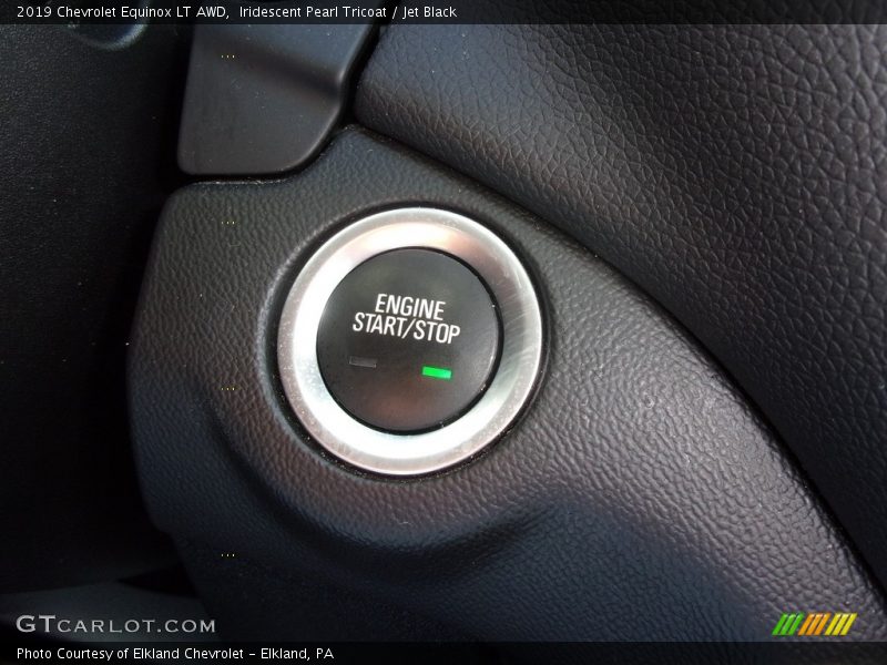 Iridescent Pearl Tricoat / Jet Black 2019 Chevrolet Equinox LT AWD