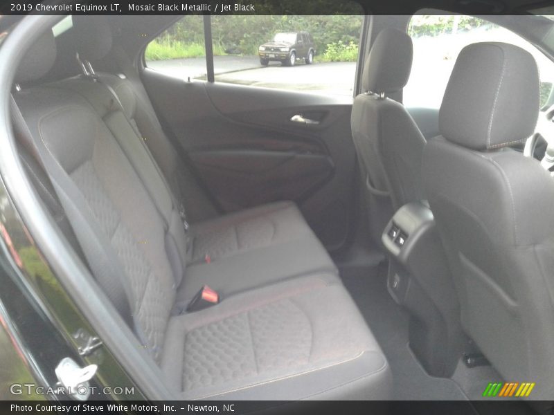 Mosaic Black Metallic / Jet Black 2019 Chevrolet Equinox LT