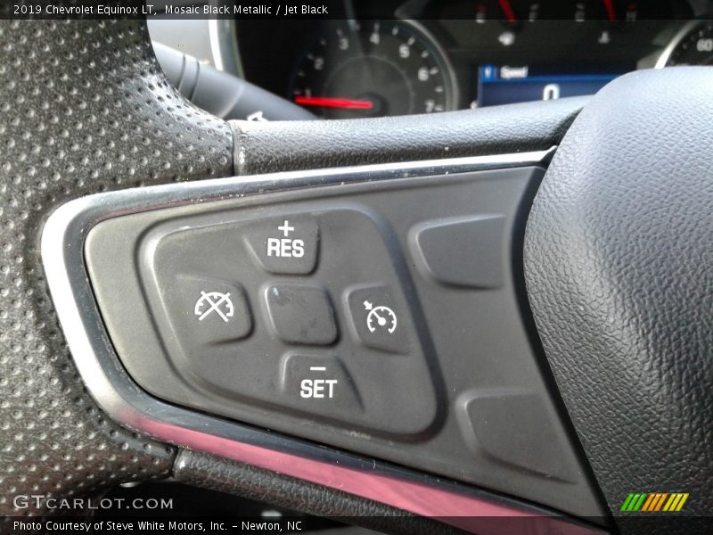Mosaic Black Metallic / Jet Black 2019 Chevrolet Equinox LT