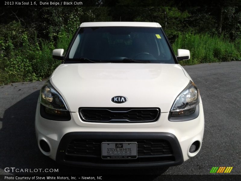 Dune Beige / Black Cloth 2013 Kia Soul 1.6