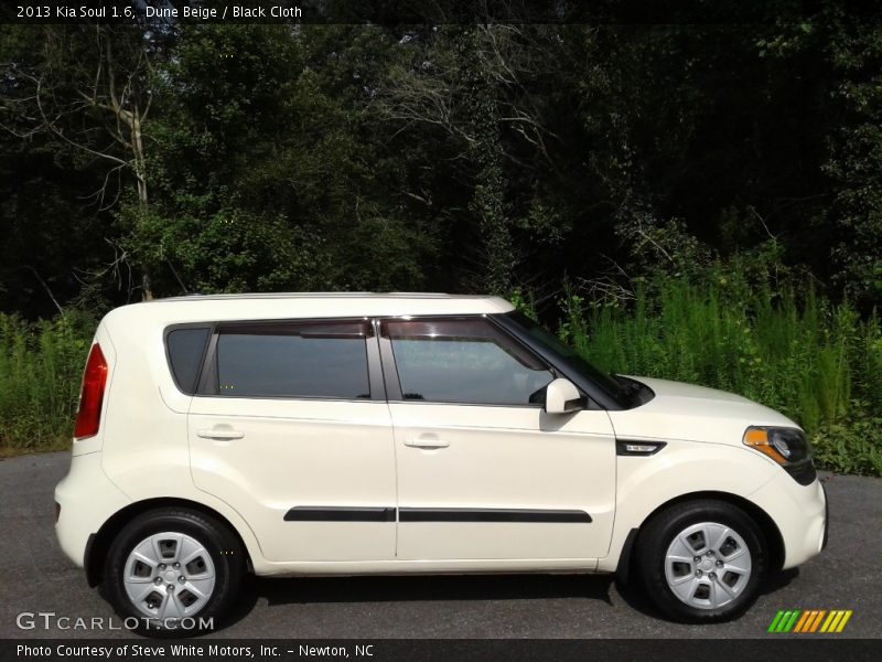 Dune Beige / Black Cloth 2013 Kia Soul 1.6