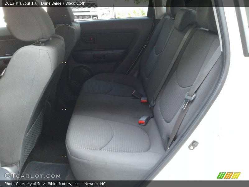 Dune Beige / Black Cloth 2013 Kia Soul 1.6
