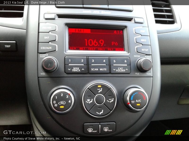 Dune Beige / Black Cloth 2013 Kia Soul 1.6