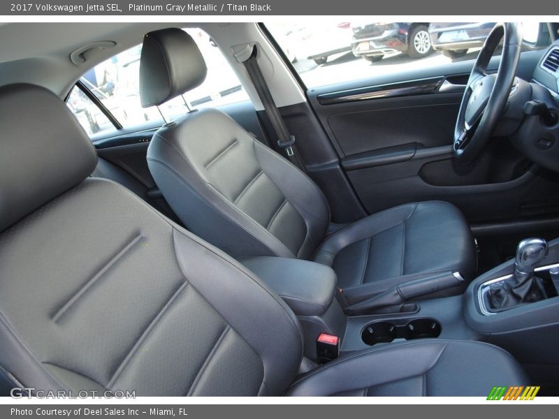 Platinum Gray Metallic / Titan Black 2017 Volkswagen Jetta SEL