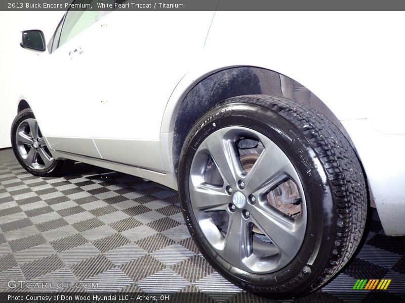 White Pearl Tricoat / Titanium 2013 Buick Encore Premium