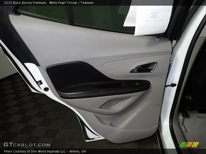 White Pearl Tricoat / Titanium 2013 Buick Encore Premium