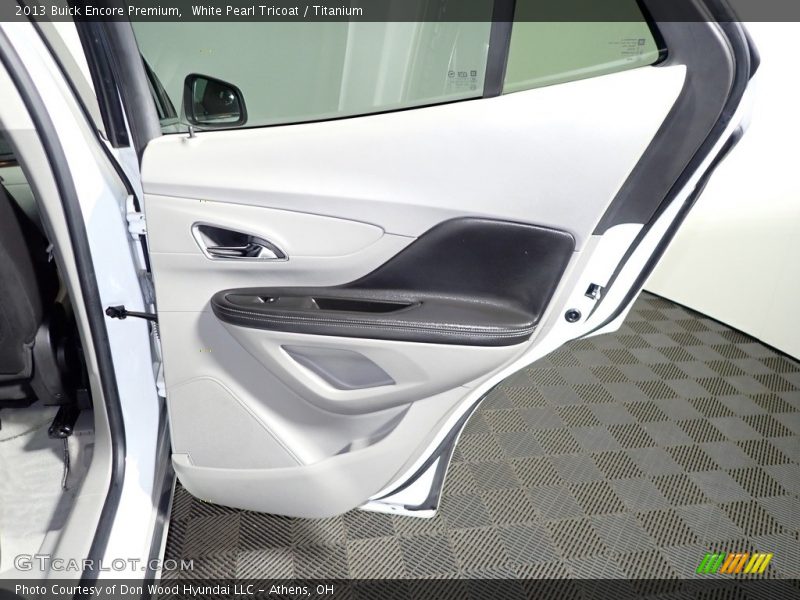 White Pearl Tricoat / Titanium 2013 Buick Encore Premium