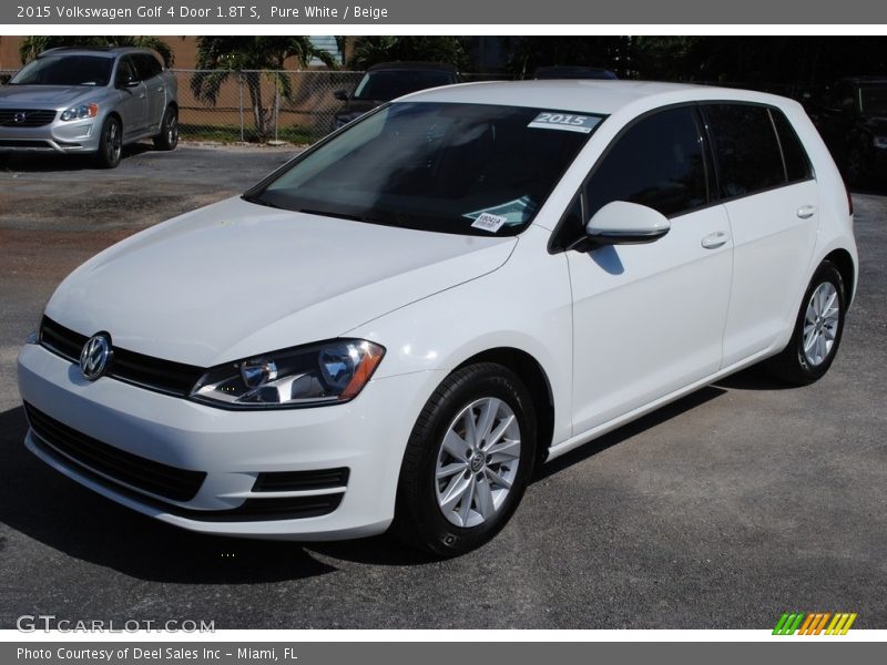 Pure White / Beige 2015 Volkswagen Golf 4 Door 1.8T S