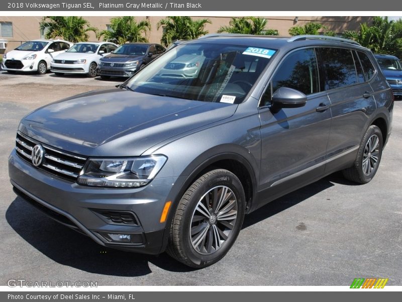 Platinum Gray Metallic / Titan Black 2018 Volkswagen Tiguan SEL