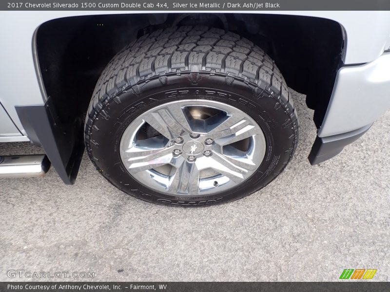 Silver Ice Metallic / Dark Ash/Jet Black 2017 Chevrolet Silverado 1500 Custom Double Cab 4x4