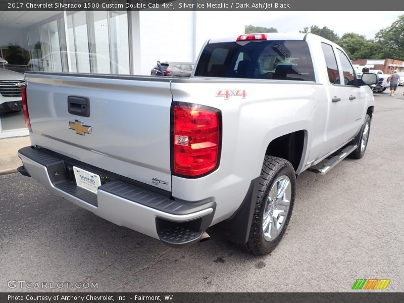 Silver Ice Metallic / Dark Ash/Jet Black 2017 Chevrolet Silverado 1500 Custom Double Cab 4x4