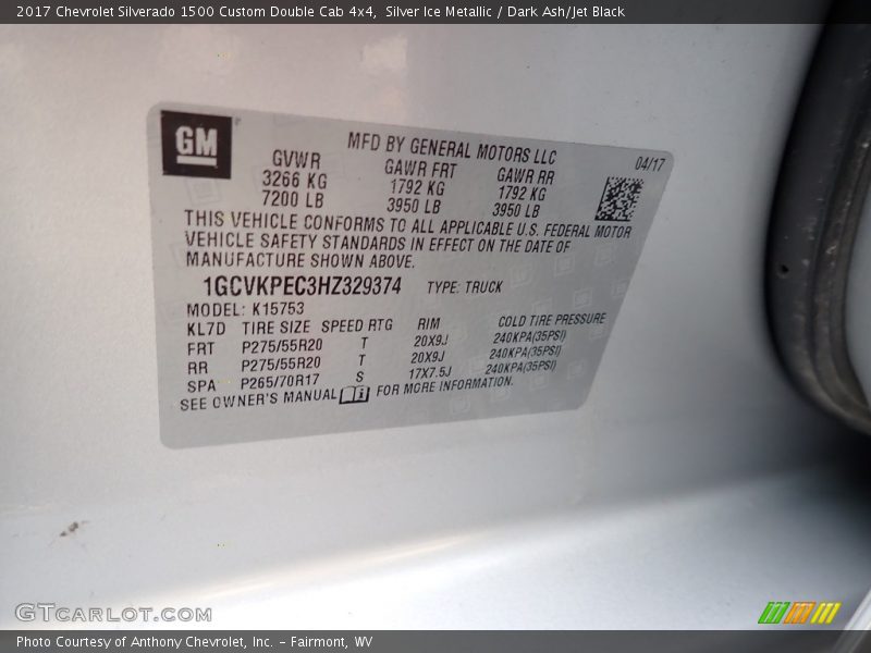 Silver Ice Metallic / Dark Ash/Jet Black 2017 Chevrolet Silverado 1500 Custom Double Cab 4x4