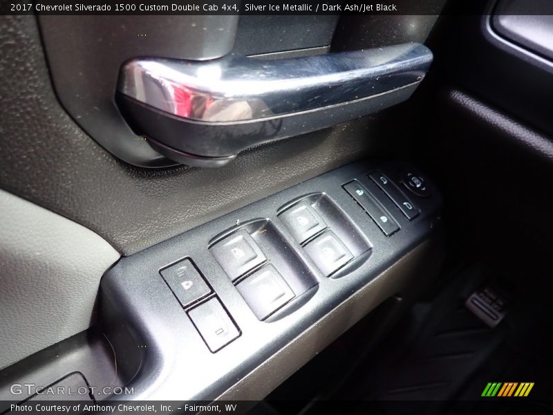 Silver Ice Metallic / Dark Ash/Jet Black 2017 Chevrolet Silverado 1500 Custom Double Cab 4x4