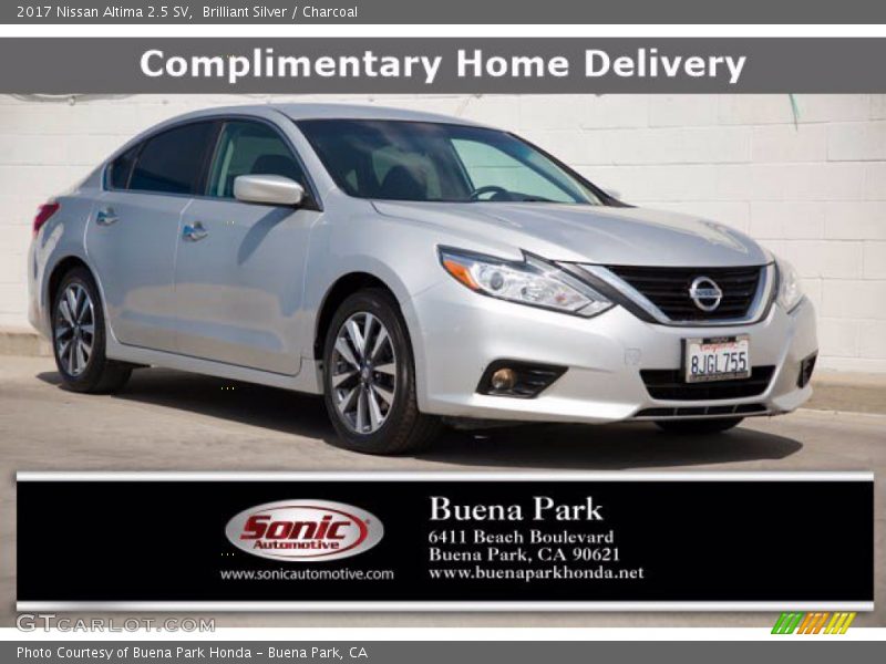 Brilliant Silver / Charcoal 2017 Nissan Altima 2.5 SV