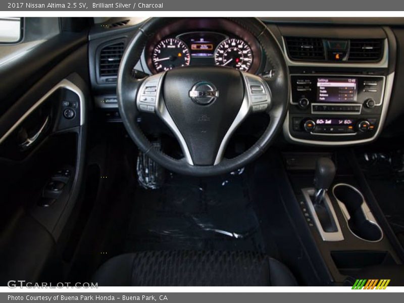 Brilliant Silver / Charcoal 2017 Nissan Altima 2.5 SV